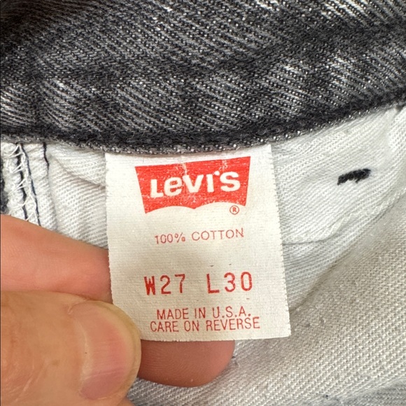 Vintage Acid Wash Levi, made in USA - Picture 6 of 8